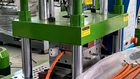 Штепсельная вилка постоянного тока переменного тока для изготовления вертикальной машины для литья пластмасс под давлением